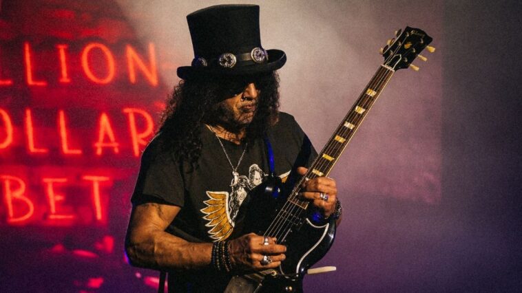 Slash's Gibson SG Pickups: A Return to the Original Design Released]