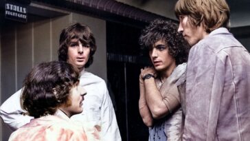 Tim Renwick Discusses Syd Barrett, David Gilmour, and Roger Waters of Pink Floyd]