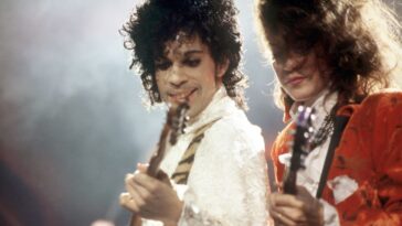 "Transforming a Simple Country Melody: How Prince and The Revolution Elevated the Basic Chords of Purple Rain into a Timeless Anthem"]