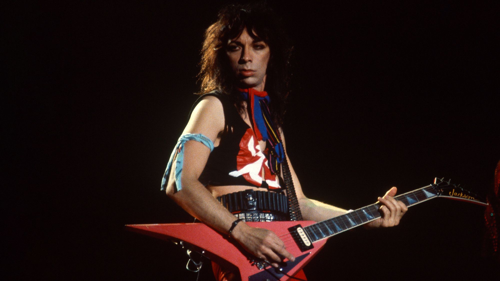 Vinnie Vincent warns of possible delay for new album release.]