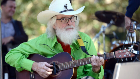 Lucinda Williams' ex-guitarist Gurf Morlix talks 'Car Wheels'