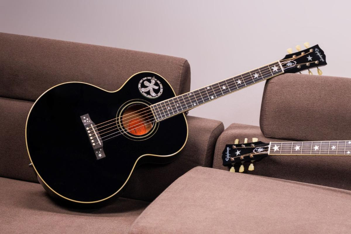 Inspired by Gibson Custom WoWkie Da J‑180 acoustic