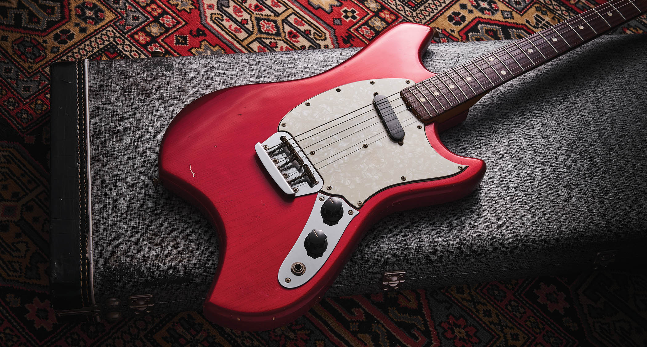 Fender devised this guitar (variously called the Swinger) to use up surplus parts, and because they never settled on a name, the ambiguous headstock decal makes this Fender&rsquo;s second but far less desirable &lsquo;Nocaster&rsquo; model