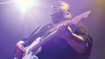 "Christone 'Kingfish' Ingram: Inspired by Legends, He’s Redefining Blues-Rock with His Fiery Style and Hip-Hop Persona"]