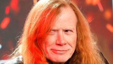 "Dave Mustaine Reflects on His Early Days with Metallica and Their Split: ‘We Were at a Club When a Guy Was Hitting a Girl and James Yelled, ‘Kill Him!’ Then the Guy Turned and Asked, ‘Who’s Gonna Kill Me?’ and James Pointed at Me..."]