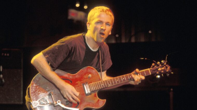 “Greg Brown, co-founder of '90s band Cake, has passed away: His exceptional creativity and both musical and personal impact will be profoundly mourned.”]