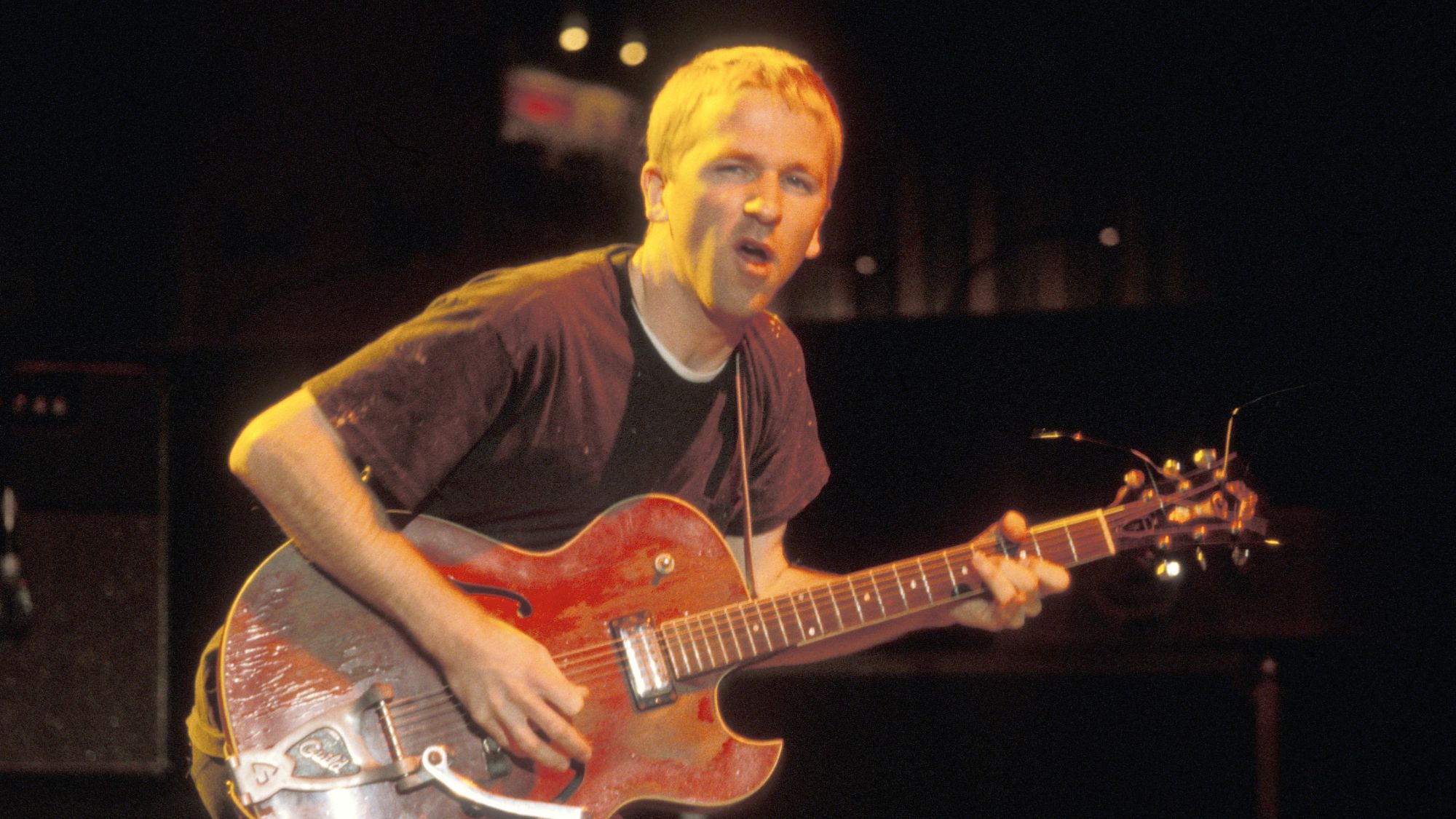 “Greg Brown, co-founder of '90s band Cake, has passed away: His exceptional creativity and both musical and personal impact will be profoundly mourned.”]