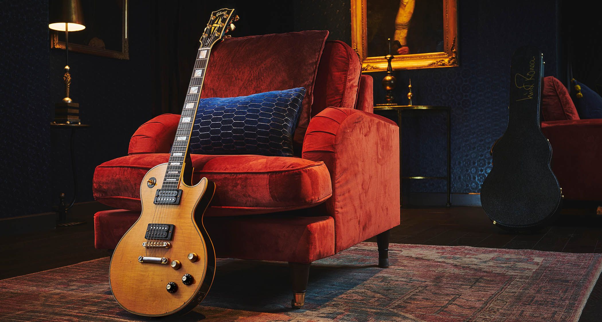 “I'm sure Mick would be amazed to hear his legacy is still celebrated so warmly. This guitar enhances an already iconic story”: Gibson introduces Murphy Lab replica of Mick Ronson’s 1968 Les Paul Custom from the Bowie era.]