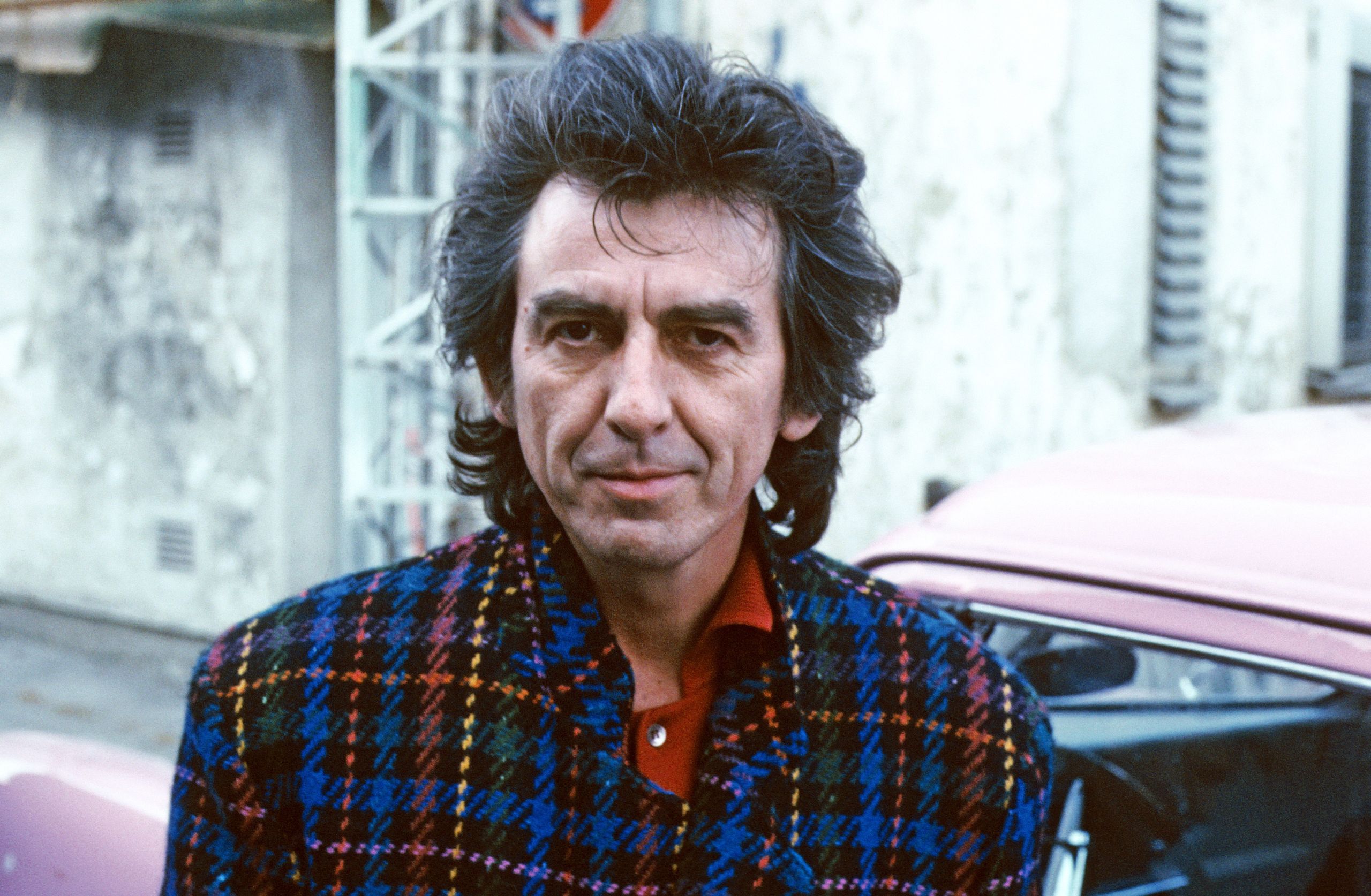 Jeff Lynne shares insights on George Harrison following the Beatles era.]