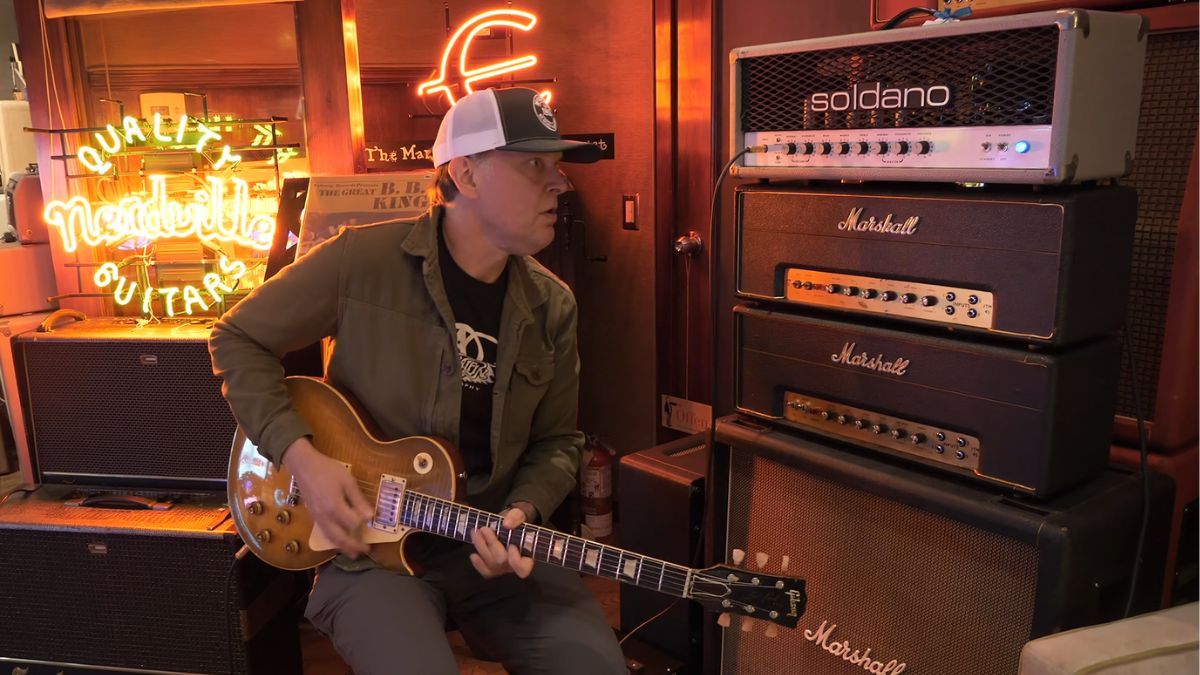 Joe Bonamassa Performs on Gary Moore's Soldano Amplifier]