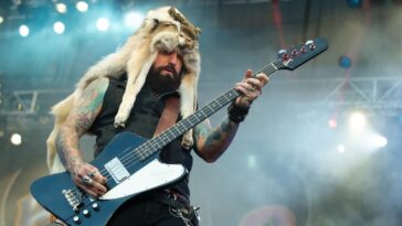 Johnny Colt: An Exclusive Look at the Black Crowes' Amorica]