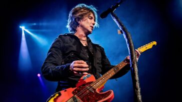 Johnny Rzeznik discusses his greatest regret regarding his most famous song.]