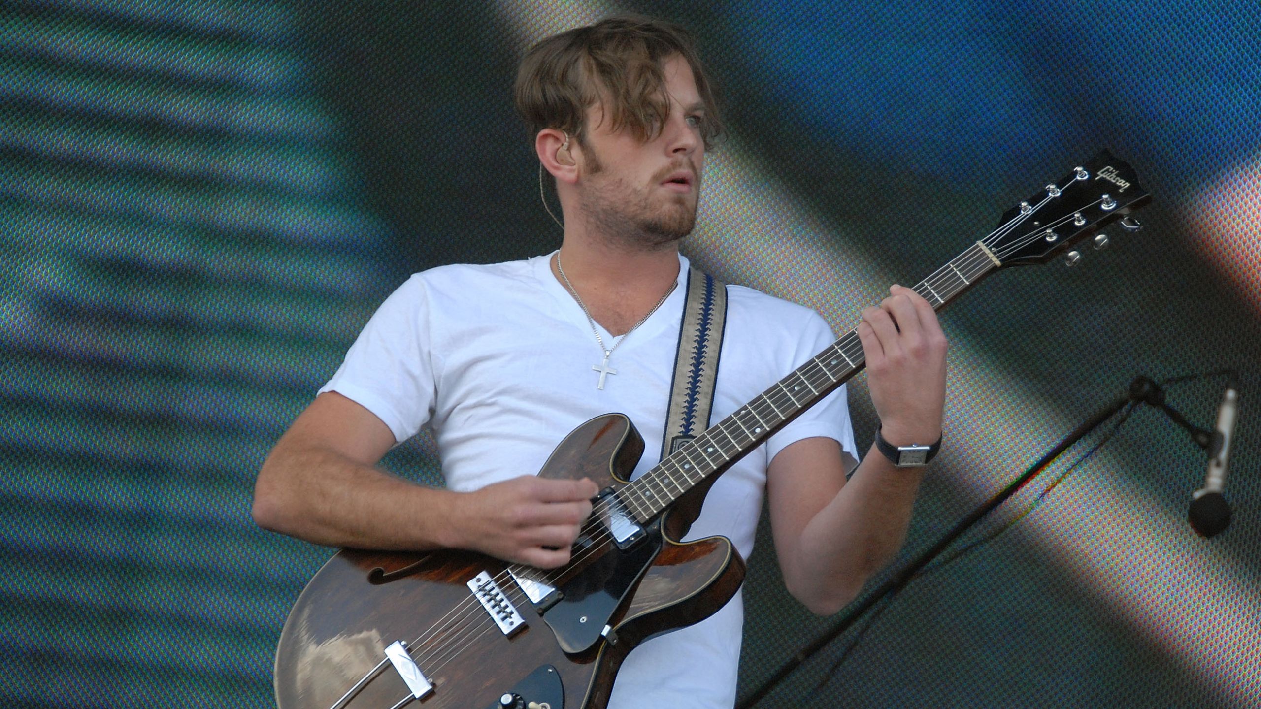 "Kings of Leon's Caleb Followill Reflects on His Unapologetic Hit: 'This Song Opened Many Doors for Us!'”]