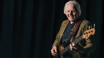 Leo Lyons recounts the tale of Ten Years After.]