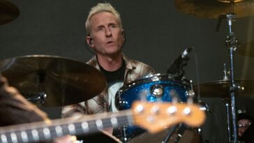 "One day, everything was all laughs. On stage, Dave would look at me each night saying, 'You're doing amazing, man!!!' And then suddenly... it was all done": Josh Freese remains confused about his dismissal from Foo Fighters.]