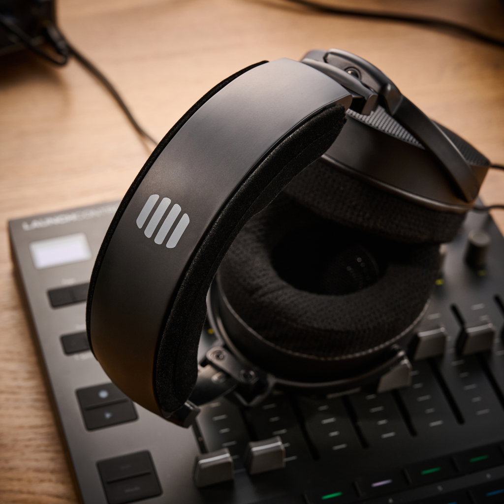 Hedd Audio D1 headphones