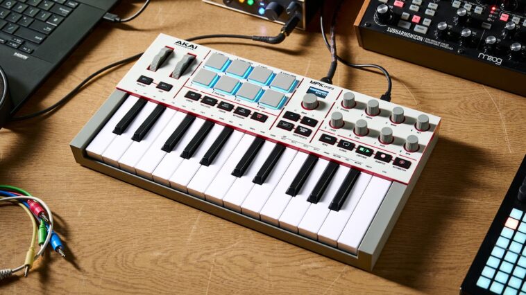Review of the Akai MPK Mini IV]