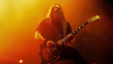 “Seeking a Balance Between Subtlety and Edge: Mark Morton and Gibson Introduce a Signature Les Paul Modern Quilt Featuring a 'Flamethrower' Bridge Humbucker”]