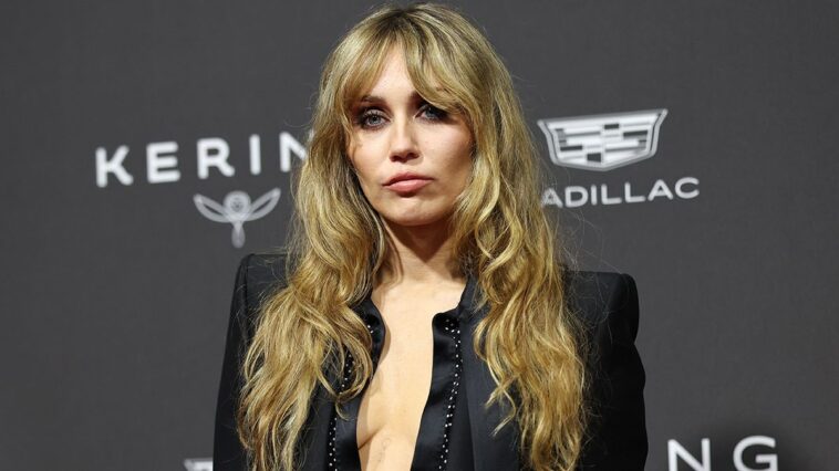 "Simply a Standard 'Circle of Fifths' Chord Progression: Miley Cyrus's Legal Team Highlights Music Theory in New Effort to Prove Her Hit 'Flowers' Does Not Plagiarize Bruno Mars's 'When I Was Your Man'"]