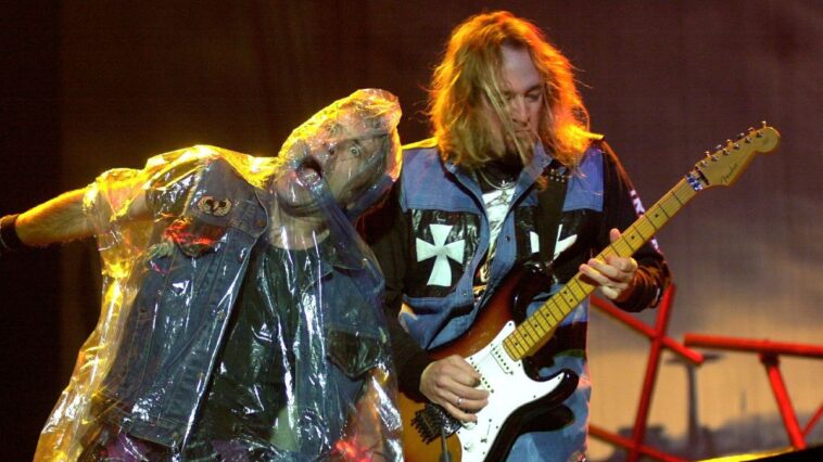 Smith/Kotzen to take the stage alongside special guest Bruce Dickinson]