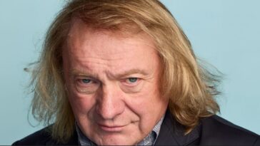 "Struggling to Recall Song Lyrics: Foreigner's Lou Gramm Discusses Touring Globally a Month Post-Brain Surgery"]