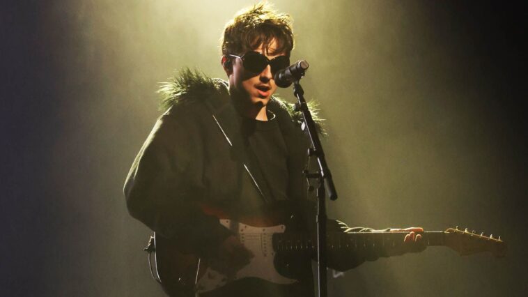 "Timothée Chalamet Reveals He Had to Self-Fund His Bob Dylan Musical Acts on SNL After Lorne Michaels Declined His Hosting Offer"]