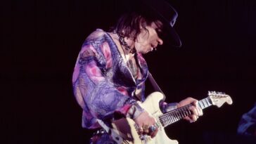 Understanding 13th Chords: The Voicing of Stevie Ray Vaughan's "Lenny"]