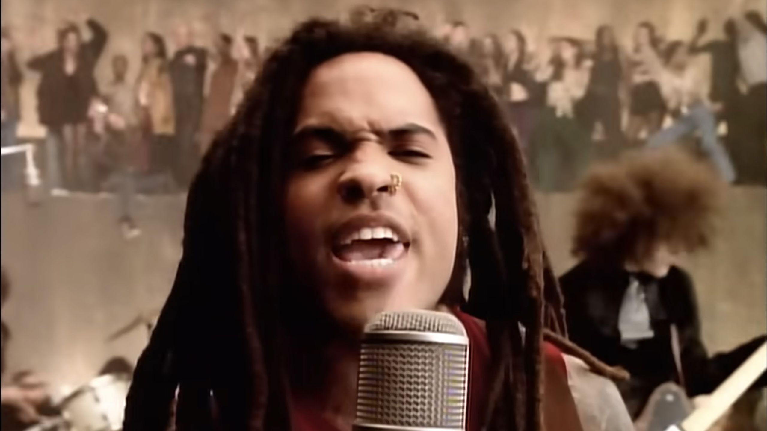 "Unexpected Success: The Lenny Kravitz Hit That's a Unique, Raw Hard Rock Experience"]