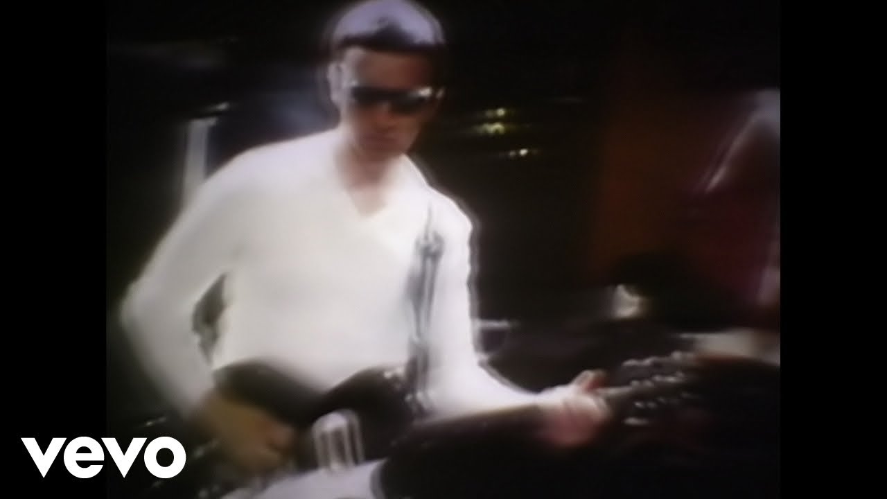 Squeeze - Take Me I'm Yours (Official Music Video) - YouTube