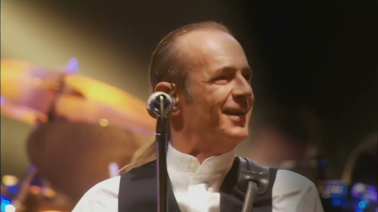 Status Quo - Caroline (Just Doin' It Live) - YouTube