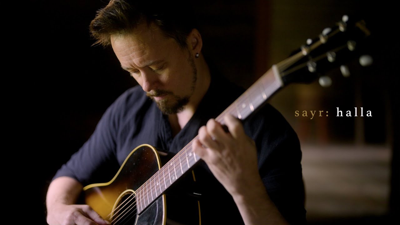 Jussi Reijonen – sayr: halla - YouTube