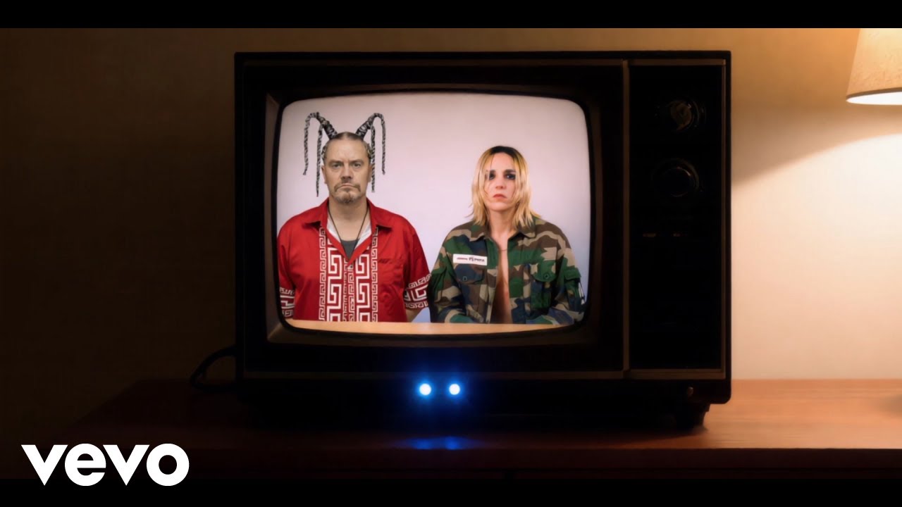 Jehnny Beth - Look At Me (Official) ft. Mike Patton - YouTube