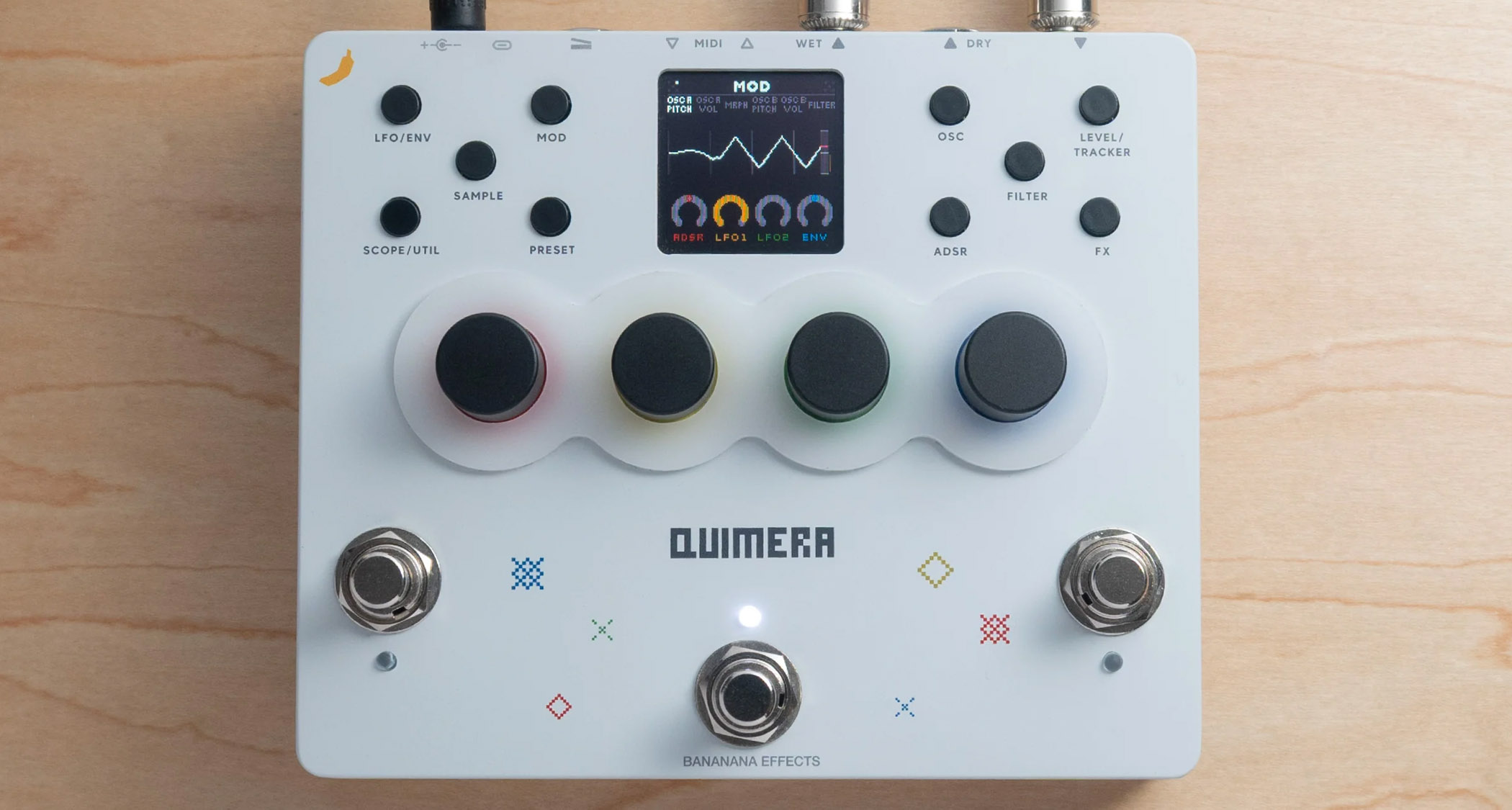 Banana Effects Quimera &ndash; a synth pedal for guitar and keys.
