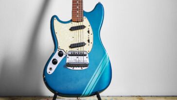A Close Look at Kurt Cobain's 1969 Fender 'Competition' Mustang]