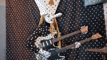 "Angine de Poitrine: The Next Era of Music"]