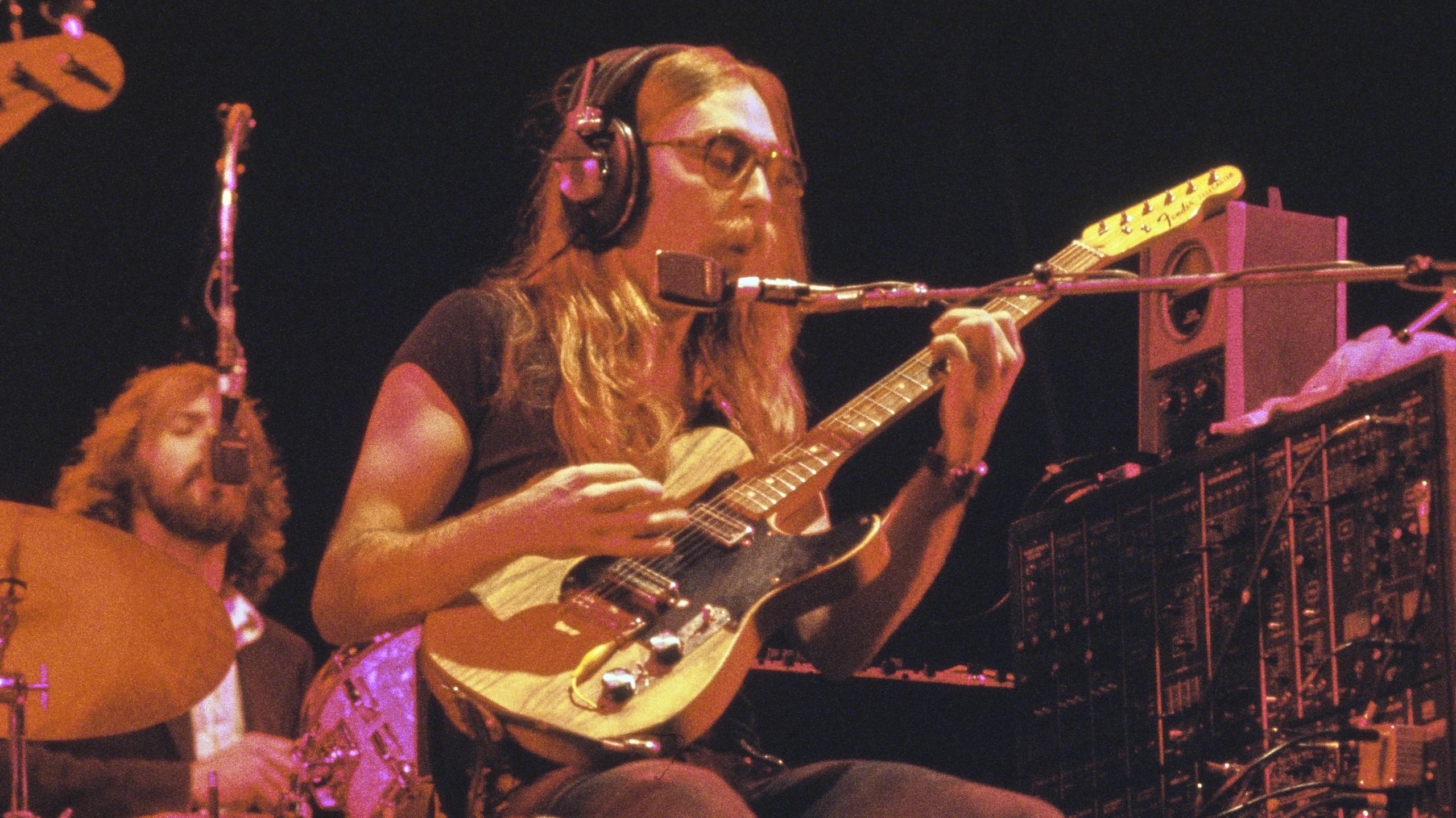 "Dolly asked, 'Could you do it in reds, greens, and sparkles?' I played as many notes as possible while my other hand operated the transposer, and she exclaimed, 'Yes, that’s it. Whee!'": Jeff ‘Skunk’ Baxter reflects on his experiences as a session musician.]