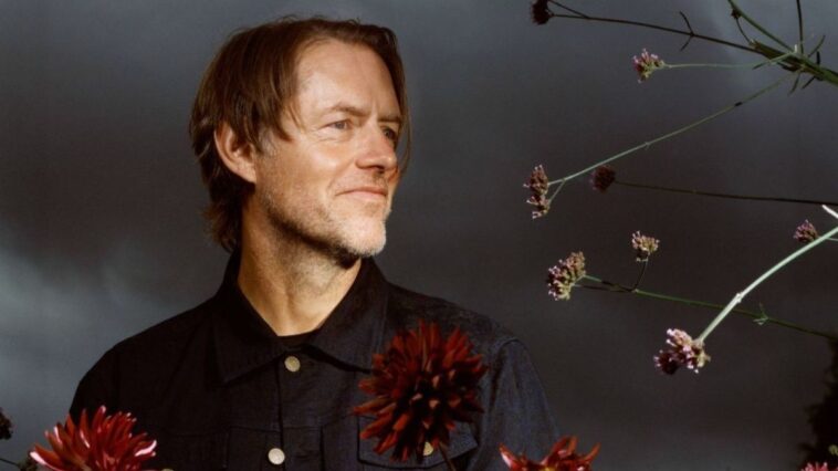 Ed O'Brien: "I Was Ready to Leave Radiohead"]