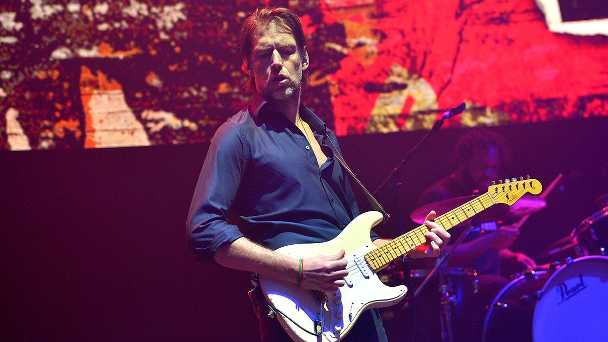 Ed O'Brien of Radiohead Discusses Using Guitar as a Form of Therapy]
