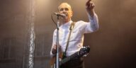 Francis Rossi Discusses His Upcoming Solo Album and His Bond with the Late Rick Parfitt]