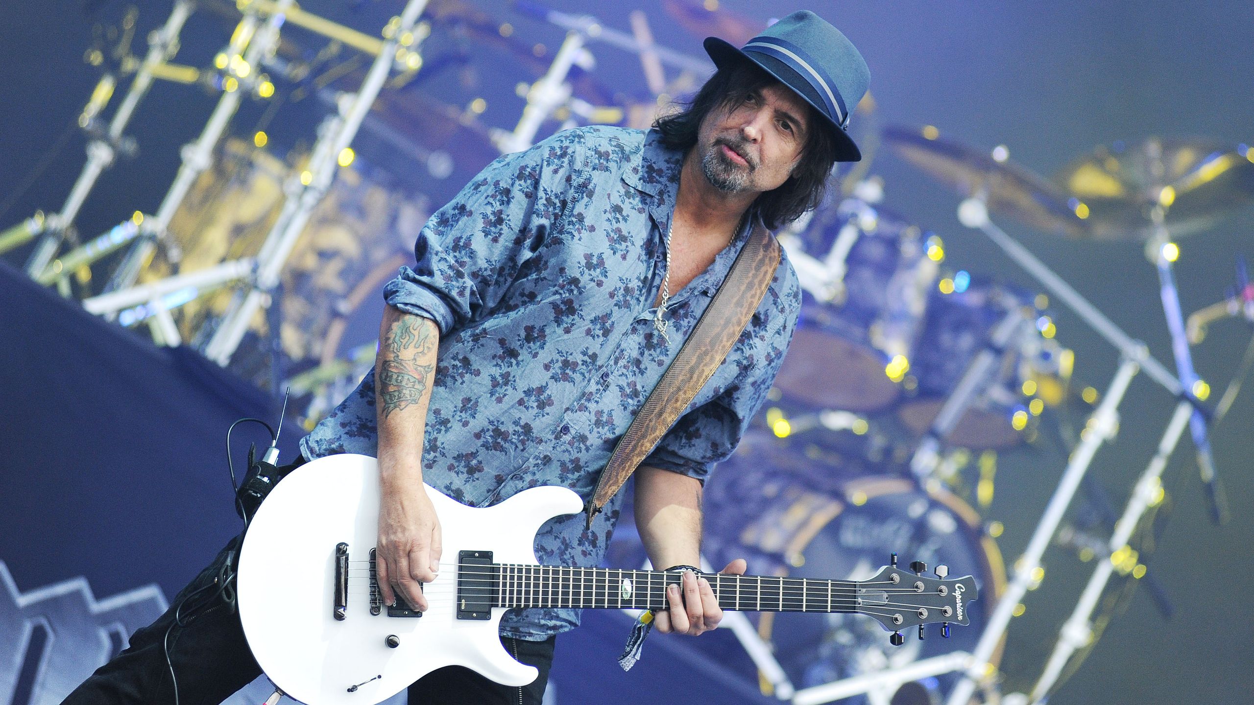 "Honestly, I always viewed Motörhead as merely a raucous sound—albeit an exciting one. It felt as if a spaceship had descended": A memorable interview with the late Phil Campbell, former guitarist of Motörhead, who passed away at 64.]