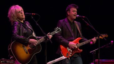 How Doug Pettibone Secured the Guitar Role with Lucinda Williams]