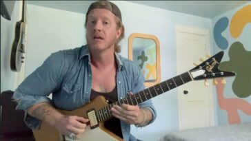 Jared James Nichols Discusses Melodic Soloing Inspirations from Eric Clapton]