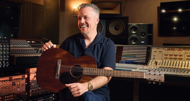 Jason Isbell Discusses the Creation of His Iconic Martin Acoustic Guitar]
