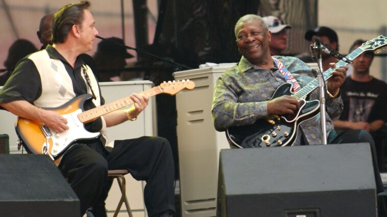 Jimmie Vaughan Reflects on the Lessons He Gained from B.B. King]