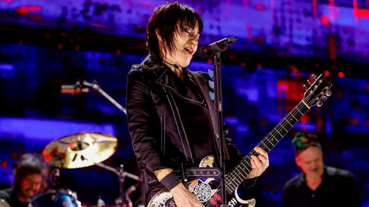 Joan Jett: Challenging Stereotypes and Self-Taught Guitar Skills]