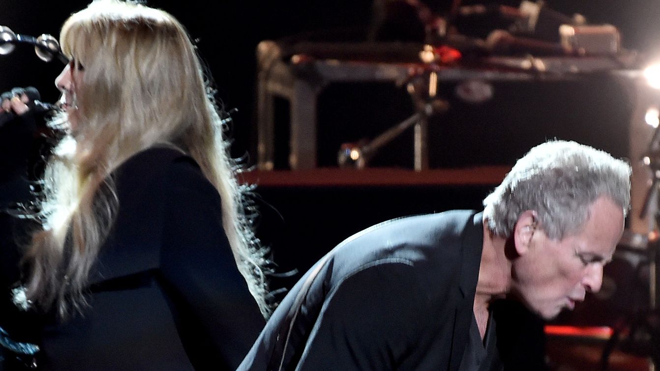 "Lindsey Buckingham Suggests a Possible Reunion with Stevie Nicks, Inspired by Renewed Connection"]