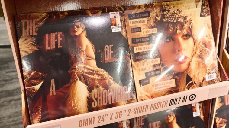 "Listeners are engaging with their favorite artists’ music through an increasing variety of formats: US vinyl sales surpass $1 billion for the first time in over four decades."]