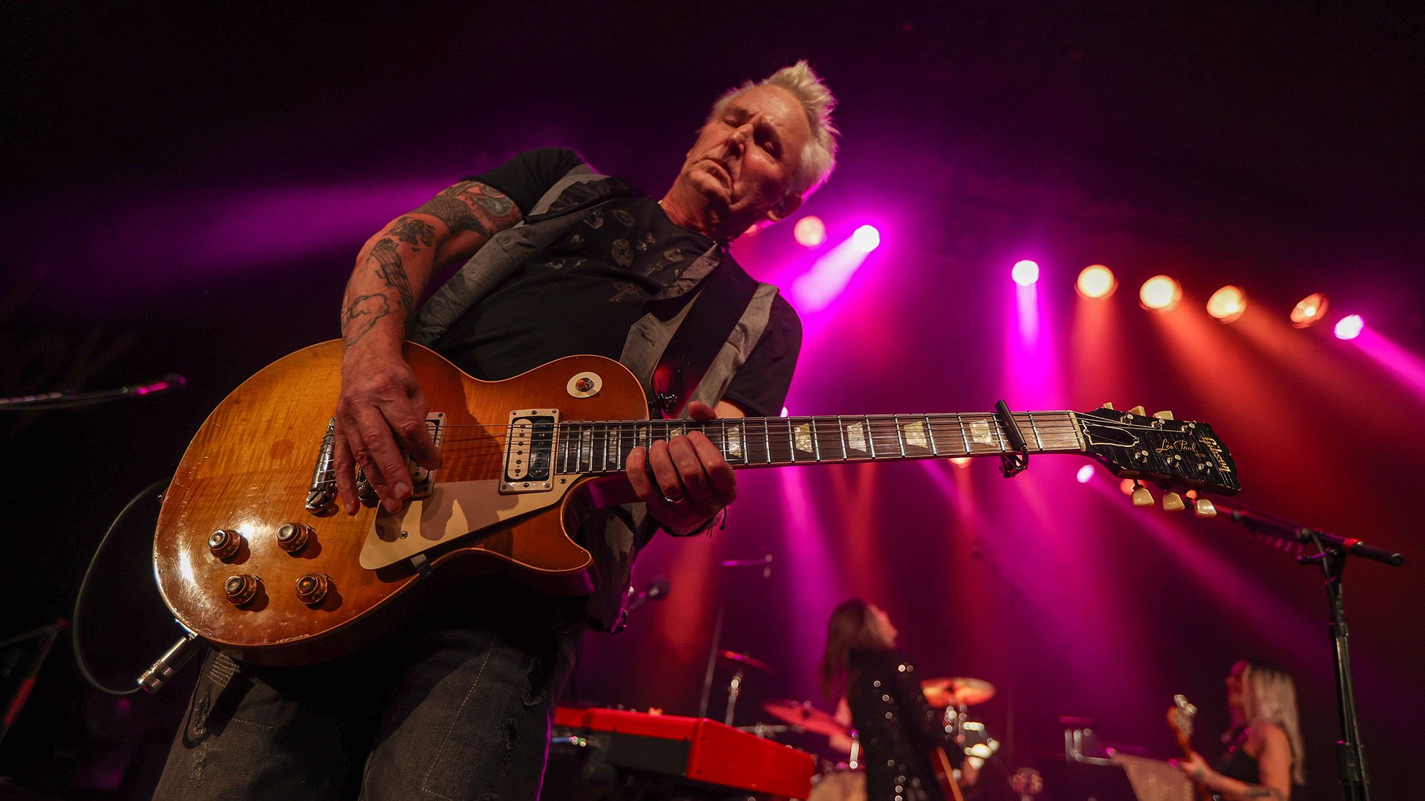 Mike McCready moved to LA after Duff McKagan to pursue stardom.]