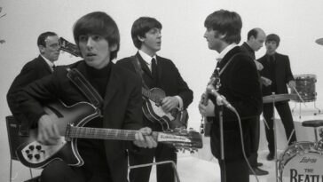 Rickenbacker 360/12: Transformed the Guitar Sound of the '60s]