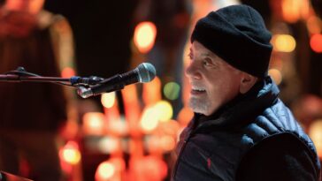 "There's a designated area for the band, and if we're fortunate enough for them to hop on stage, that would be fantastic": Is a live return for Billy Joel possible during his tribute night?]